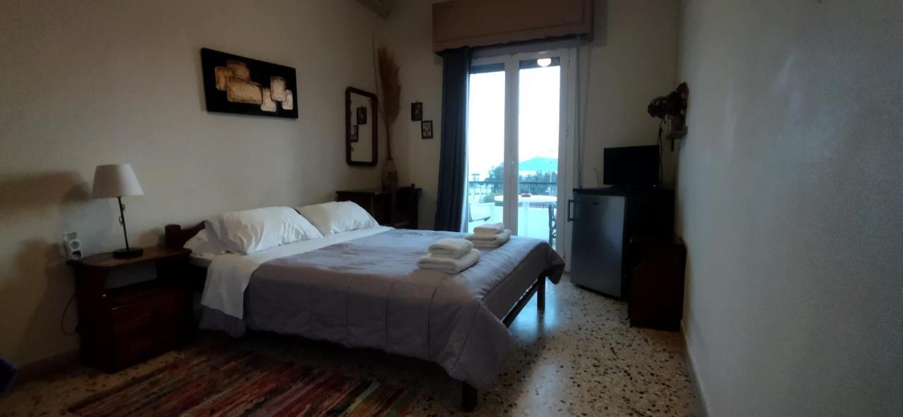 Captain'S Rooms Aegina Екстер'єр фото