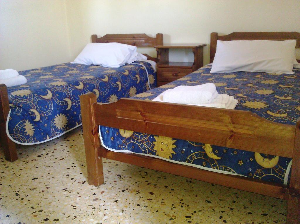 Captain'S Rooms Aegina Екстер'єр фото