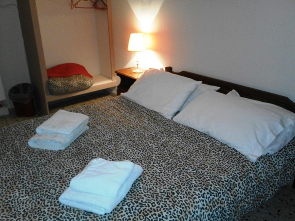 Captain'S Rooms Aegina Екстер'єр фото