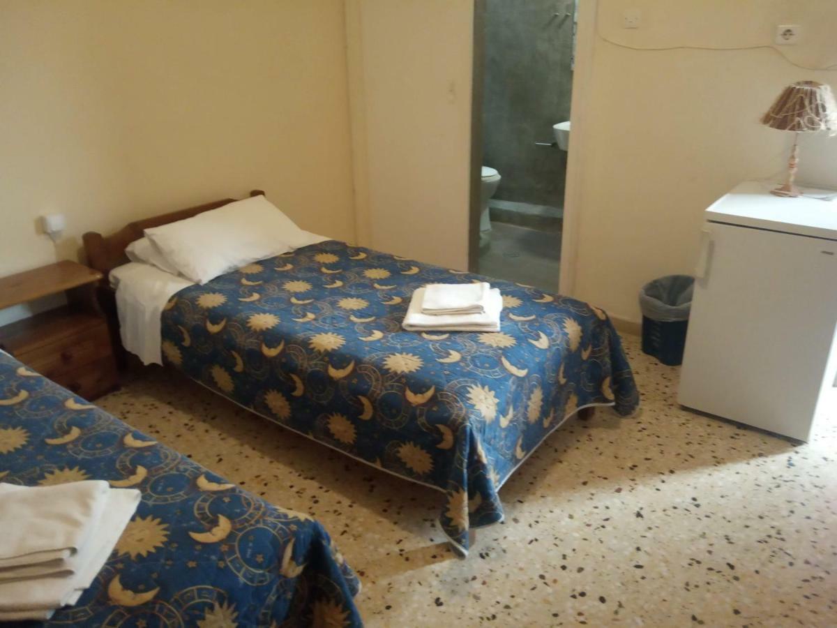 Captain'S Rooms Aegina Екстер'єр фото